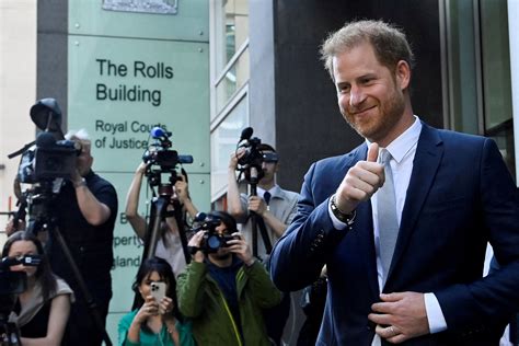 prince harry phone hacking su